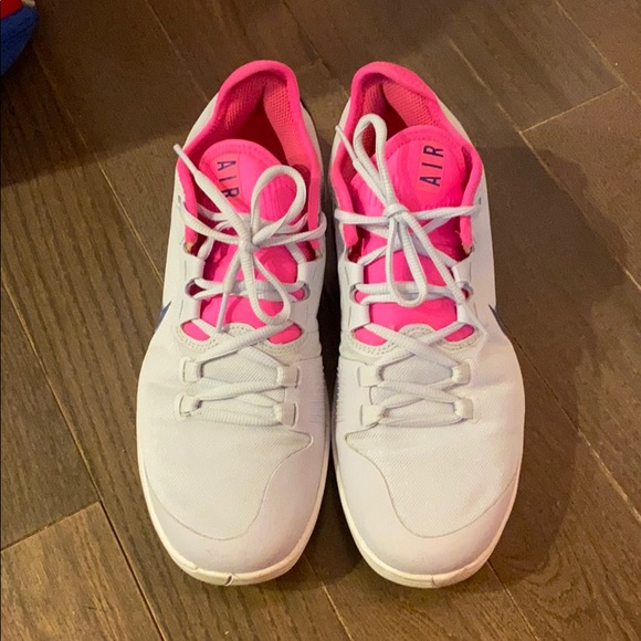 Nike Shoes - Women’s Nike Tennis Shoes